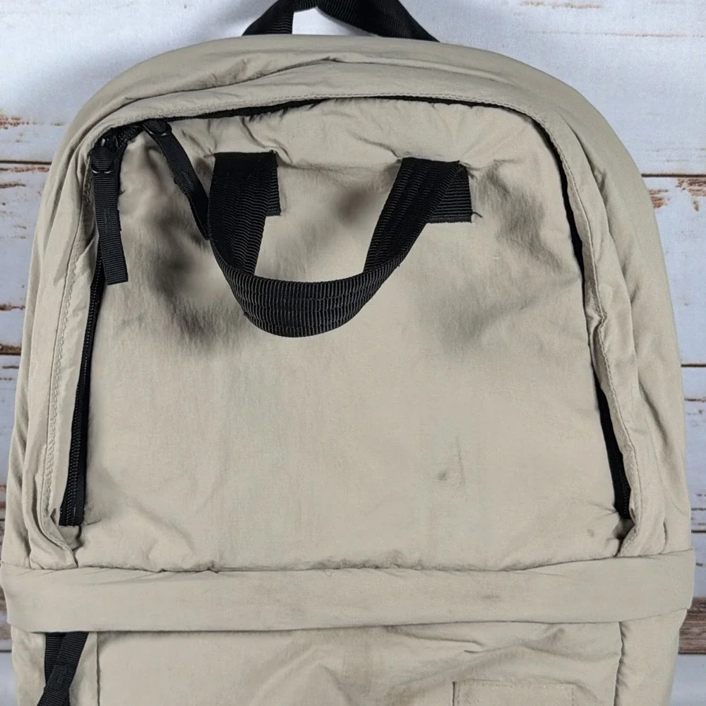 The North Face City Voyager Daypack Flax TNF Black 19.5L Laptop Backpack